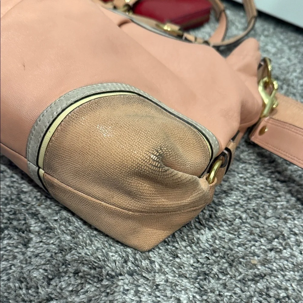 Coach Peach and Tan Leather Pink Shoulder Bag tote purse vintage designer y2k - Picture 10 of 14